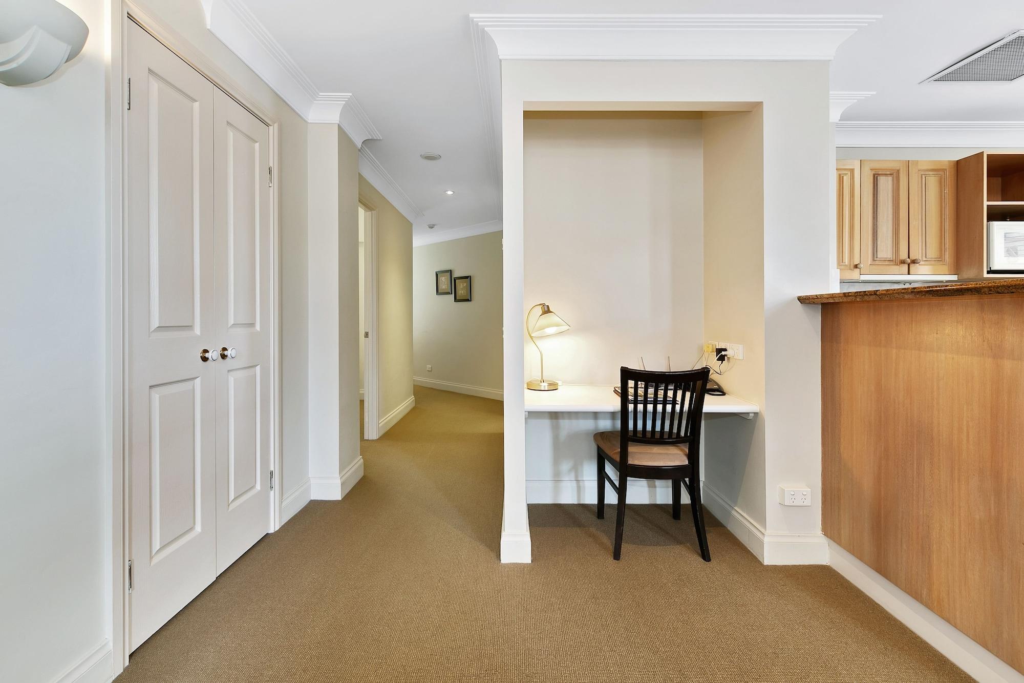 Manor Apartment Hotel Бризбейн Екстериор снимка