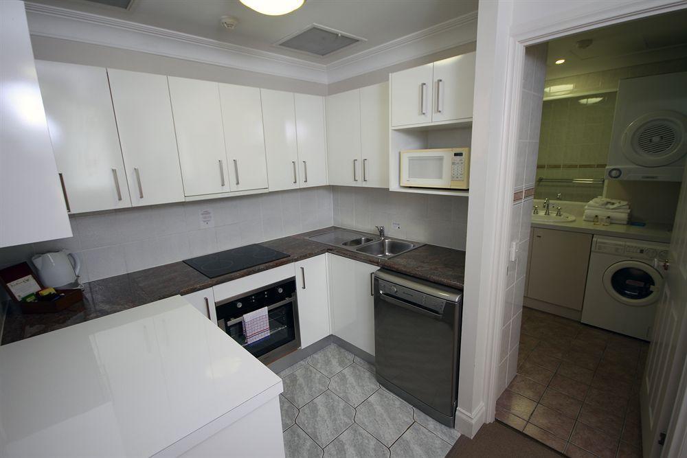 Manor Apartment Hotel Бризбейн Екстериор снимка