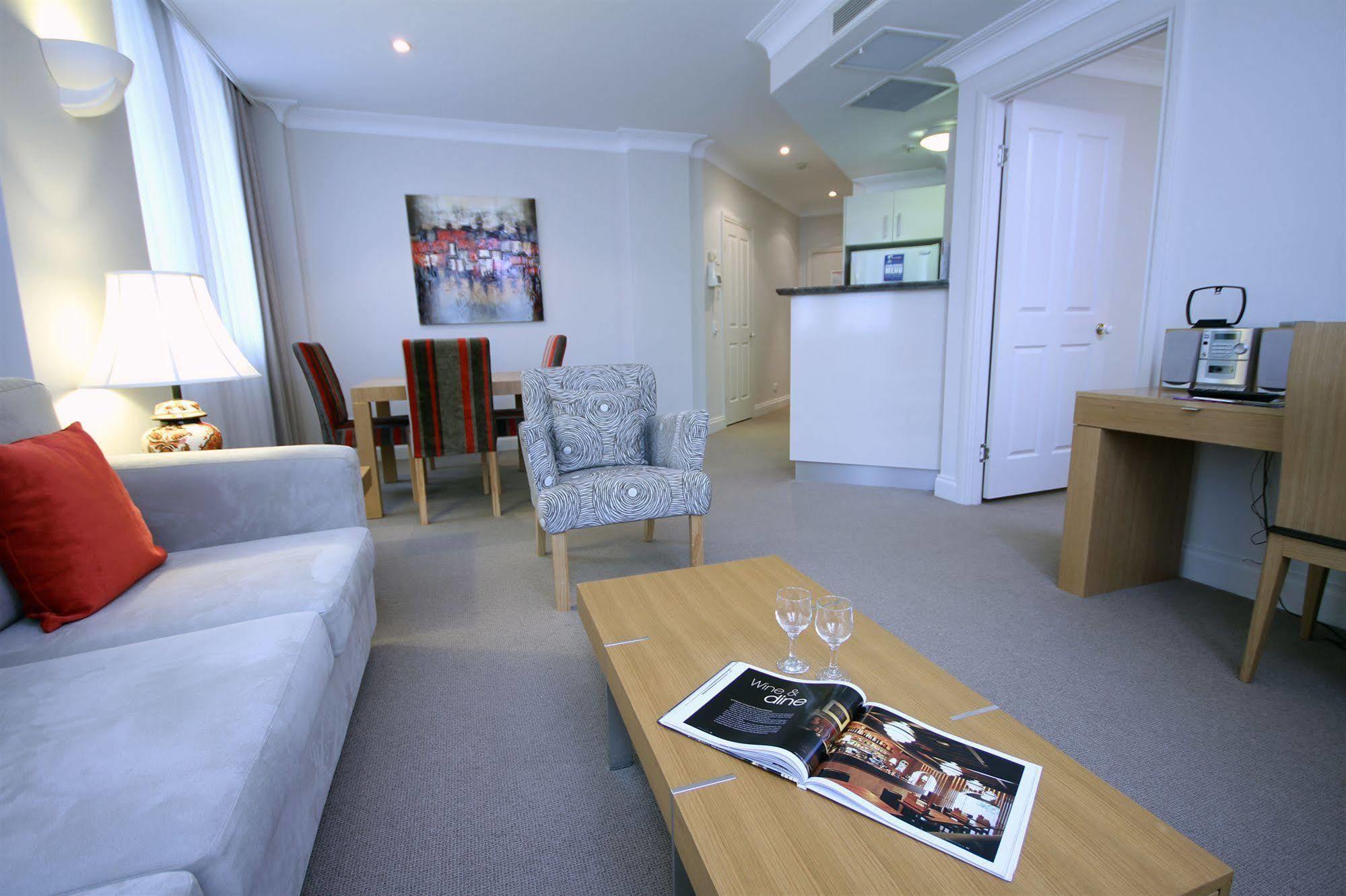 Manor Apartment Hotel Бризбейн Екстериор снимка